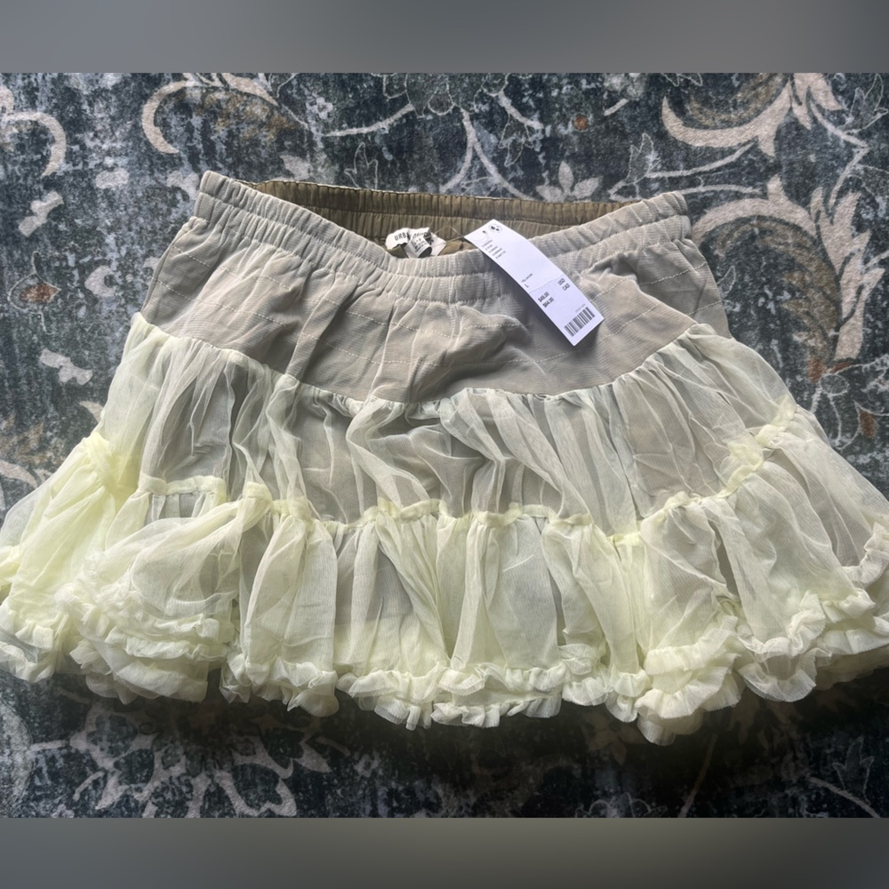 NWT Latge Urban Outfitters layered petticoat/tutu style skirt